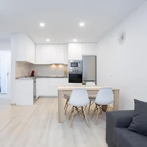 https://volcan-townhouse.adeje-hotels.com
